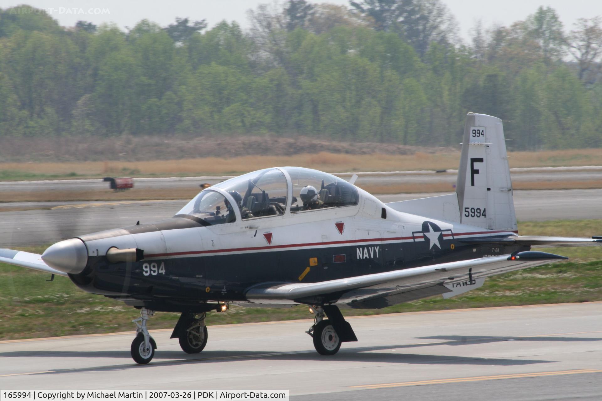 165994, Raytheon T-6A Texan II C/N PT-176, Taxing to Runway 20R
