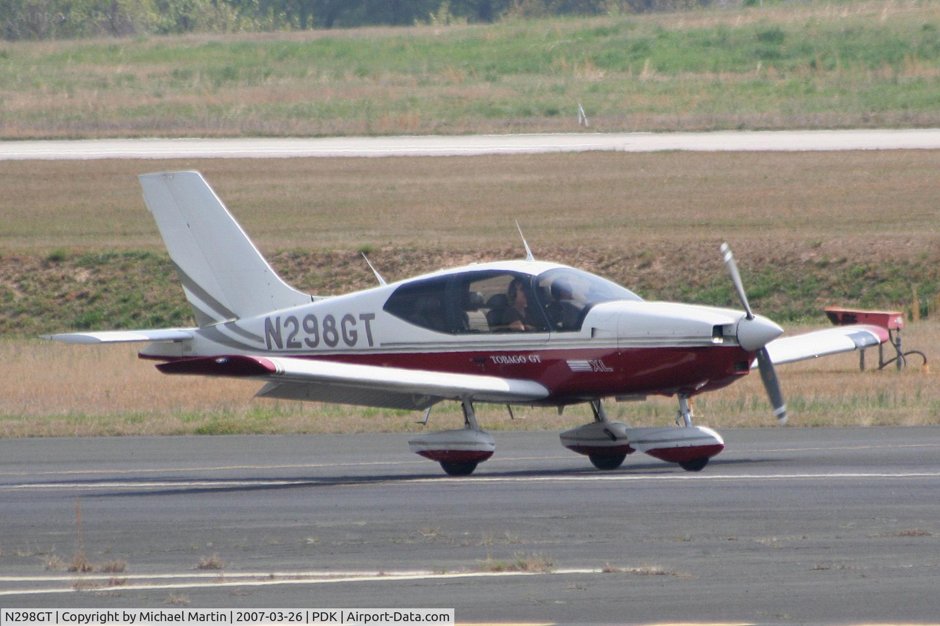 N298GT, 2003 Socata TB-200 C/N 2198, Landing Runway 20R
