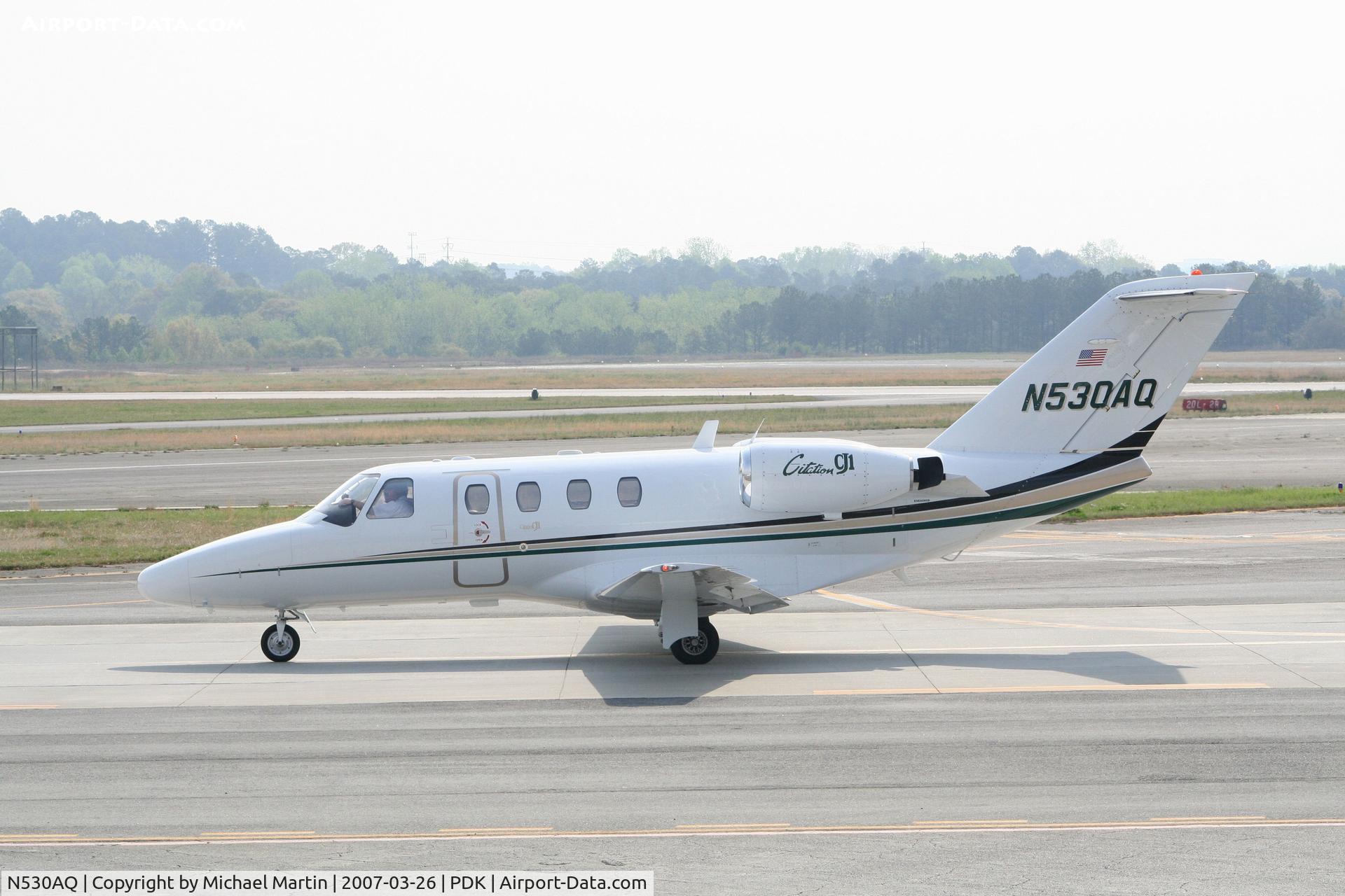N530AQ, 2000 Cessna 525 C/N 525-0409, Taxing to Runway 20L