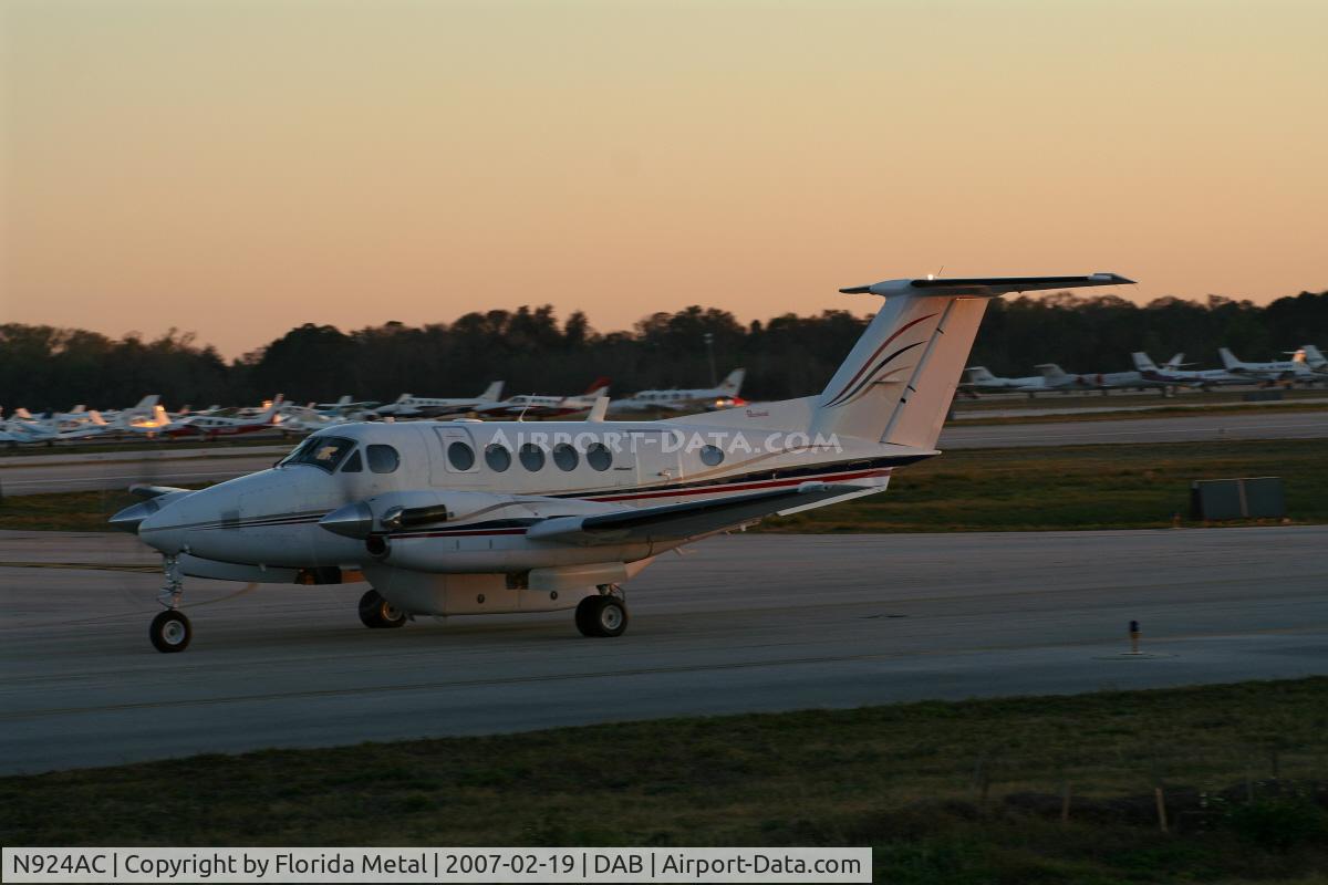 N924AC, 1979 Beech 200 Super King Air Catpass C/N BB483, B200