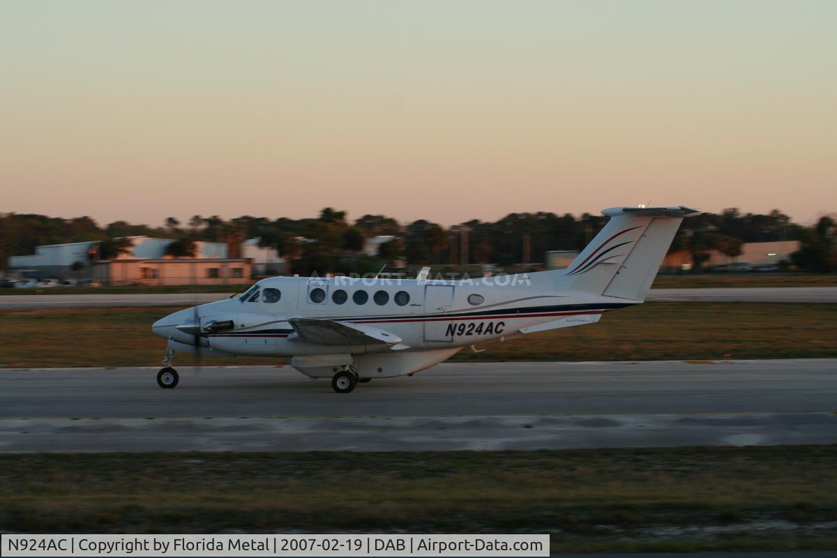 N924AC, 1979 Beech 200 Super King Air Catpass C/N BB483, B200