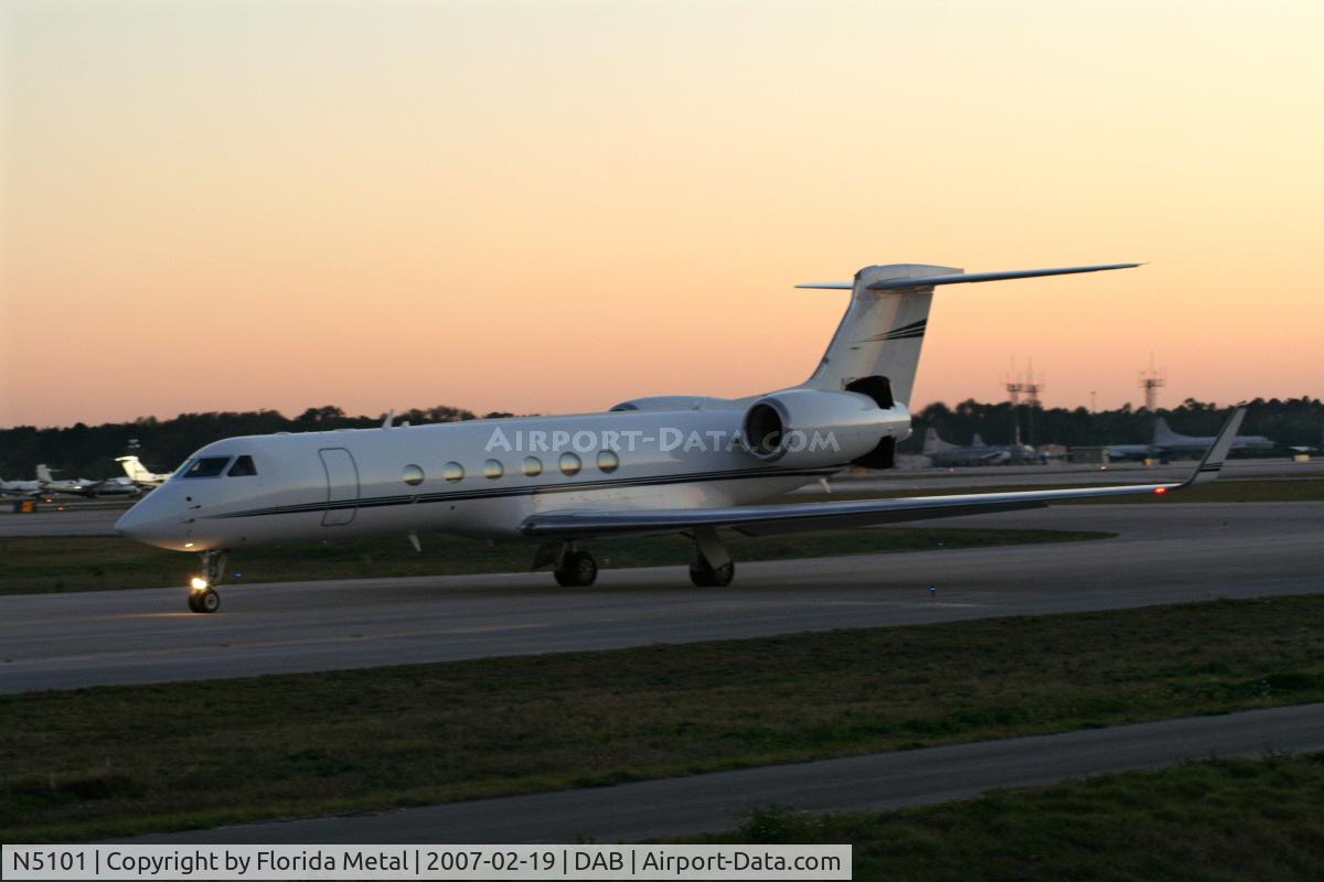 N5101, 1998 Gulfstream Aerospace G-V C/N 550, G-5