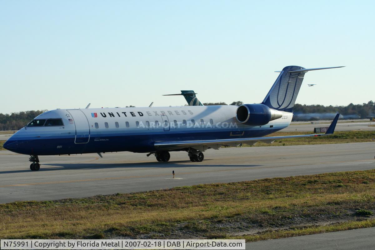 N75991, 2000 Bombardier CRJ-200ER (CL-600-2B19) C/N 7422, United