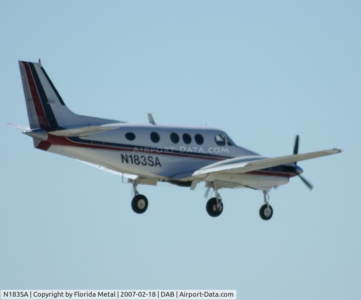 N183SA, 1973 Beech C90 King Air C/N LJ-571, C90