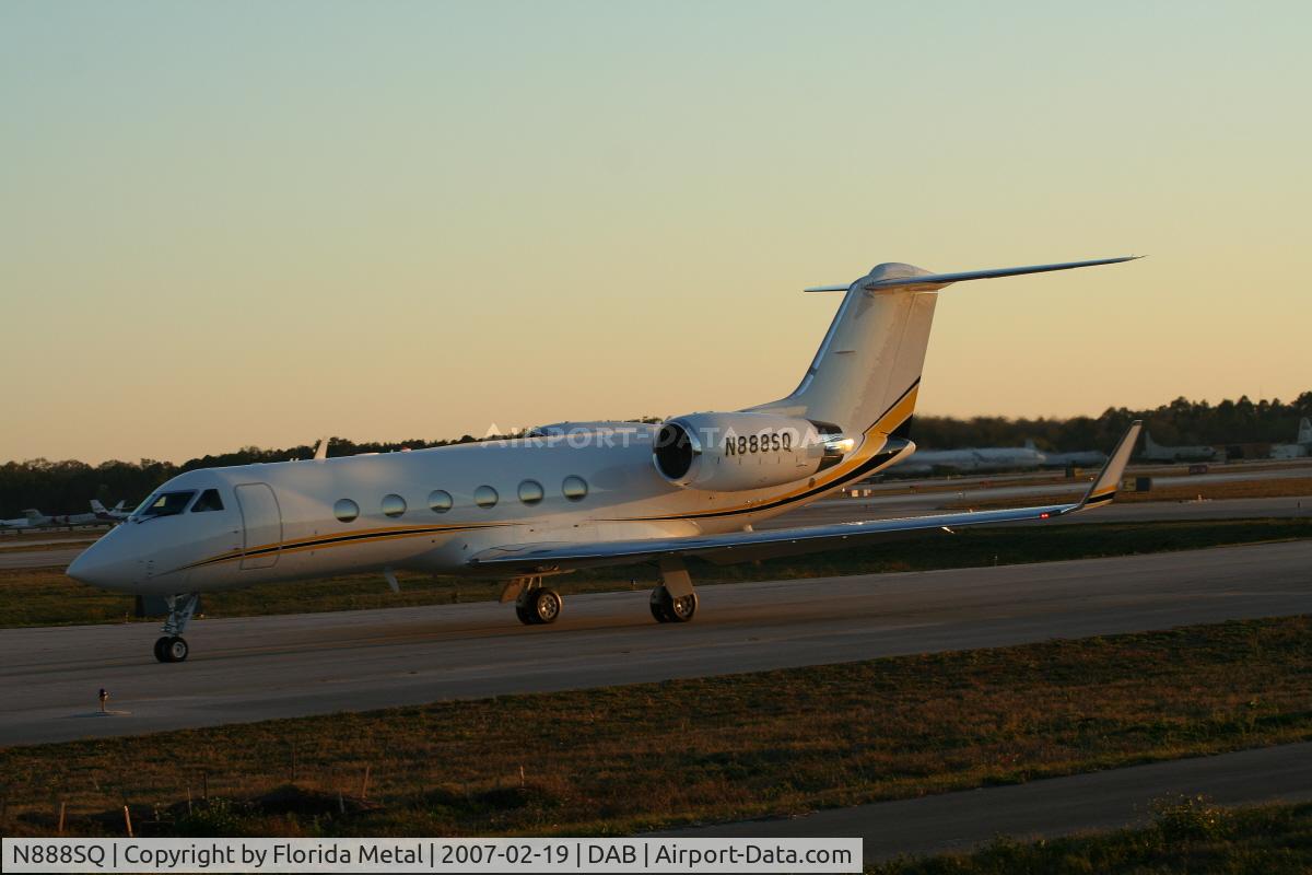 N888SQ, 1997 Gulfstream Aerospace G-IV C/N 1305, G-IV