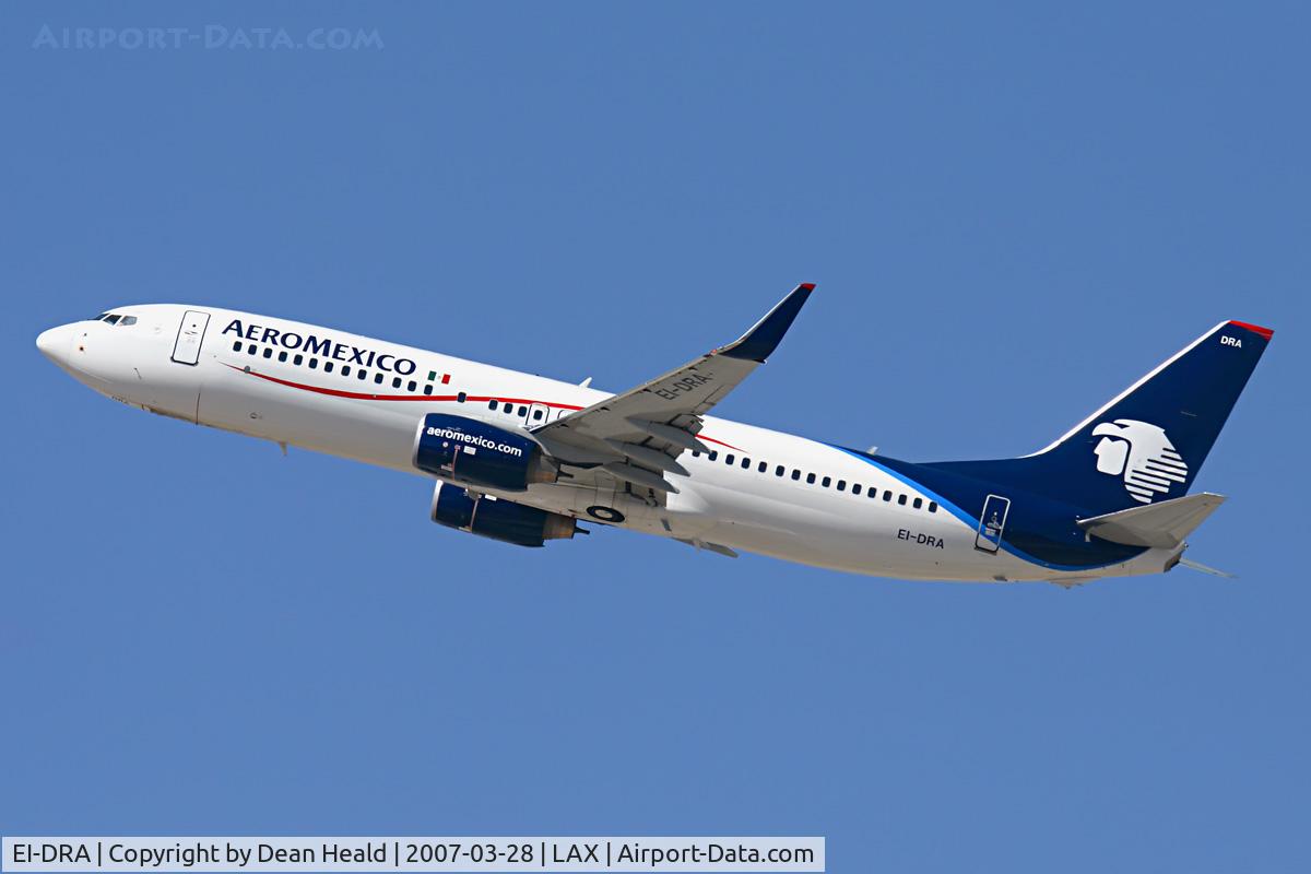 EI-DRA, 2006 Boeing 737-852 C/N 35114, Aeromexico EI-DRA in new colors (FLT AMX647) climbing out from RWY 25R enroute to Licenciado Benito Juarez Int'l (MMMX) - Mexico City, Mexico.