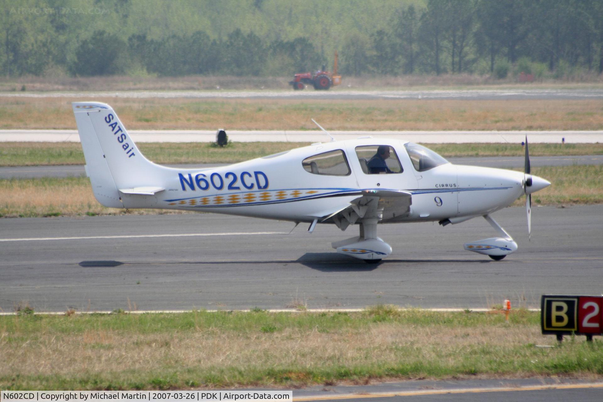 N602CD, 2005 Cirrus SR22 G2 C/N 1398, AirCab 9 Landing Runway 20R