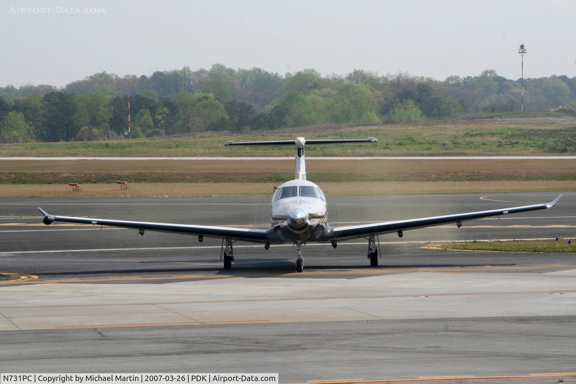N731PC, 2006 Pilatus PC-12/47 C/N 731, Head On View