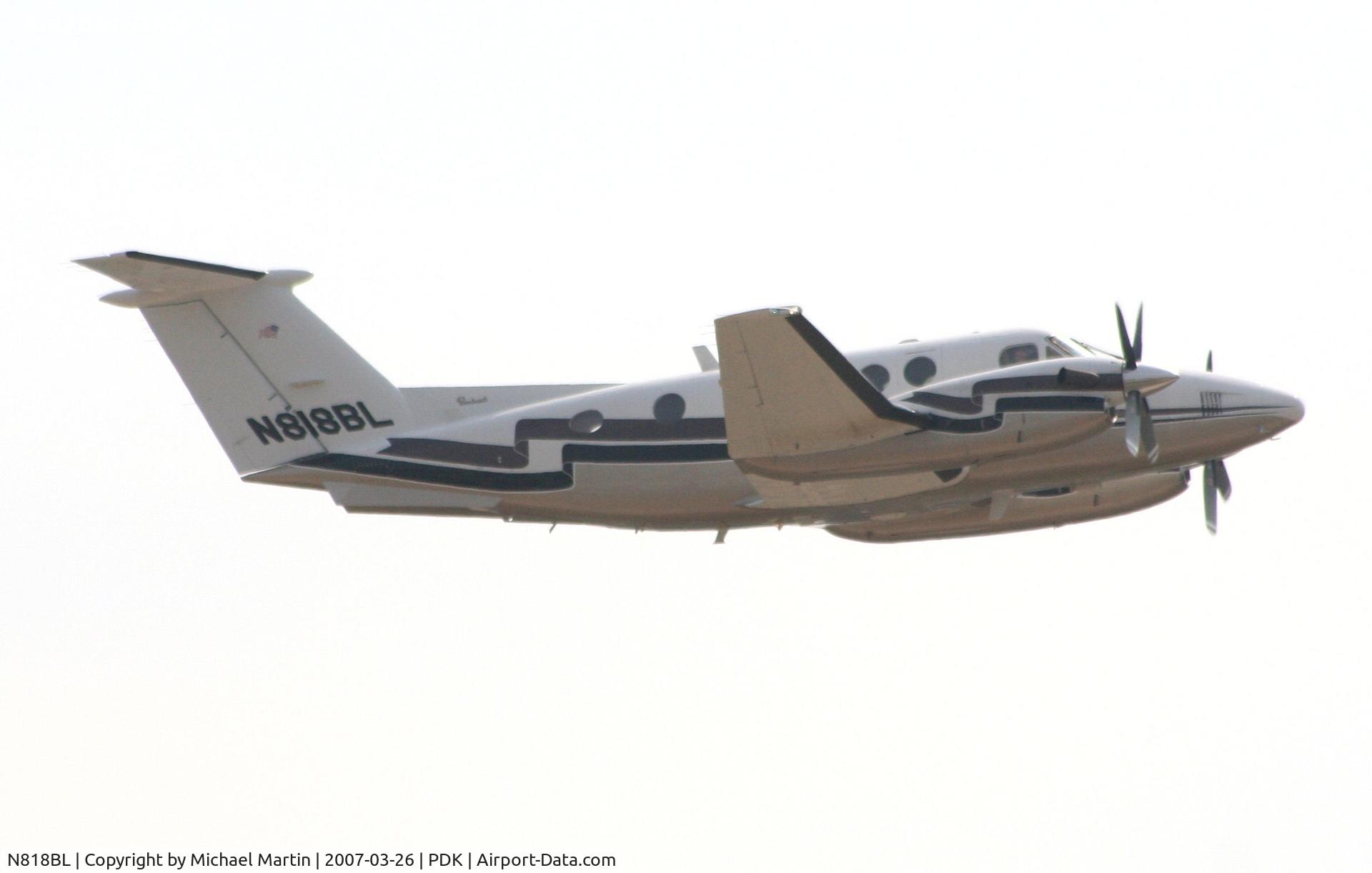 N818BL, 1991 Beech B200 King Air C/N BB-1394, Overflying PDK