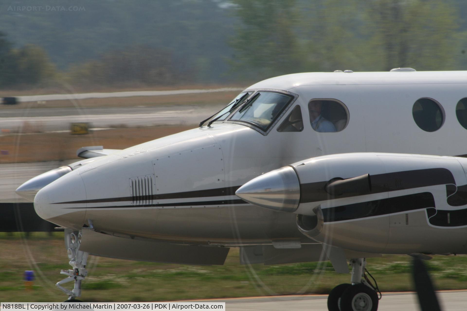 N818BL, 1991 Beech B200 King Air C/N BB-1394, Closeup of cockpit