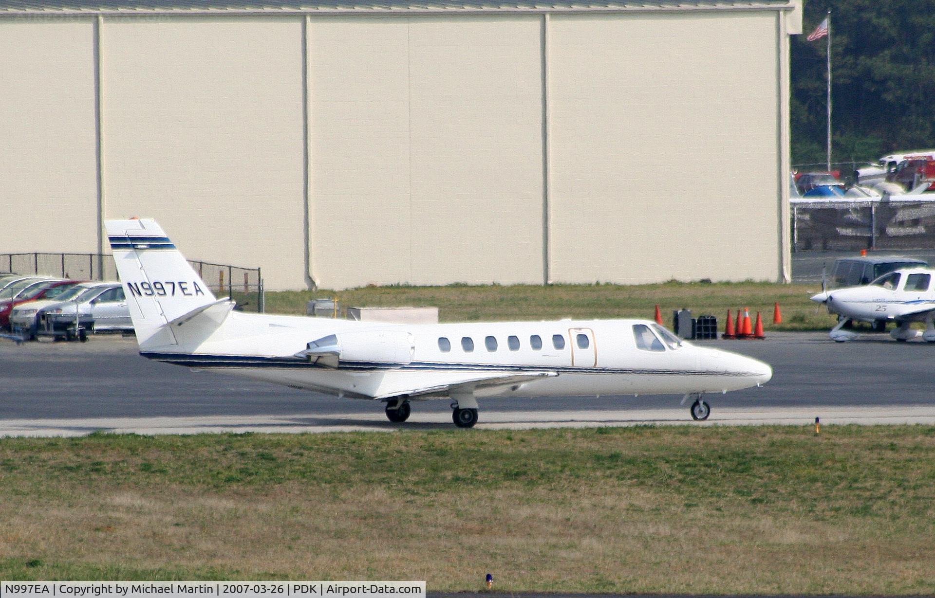 N997EA, 1992 Cessna 560 C/N 560-0178, Taxing to Runway 20L