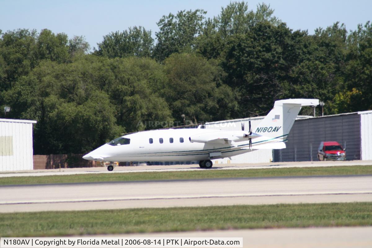 N180AV, 1996 Piaggio P-180 Avanti C/N 1018, P180