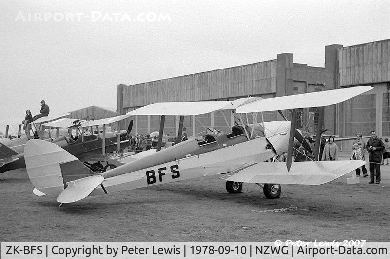 ZK-BFS, De Havilland DH-82A Tiger Moth II C/N 82862, DH82A ZK-BFS