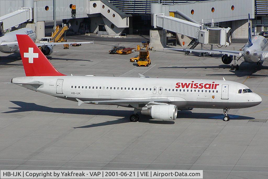 HB-IJK, 1996 Airbus A320-214 C/N 596, Swissair Airbus 320