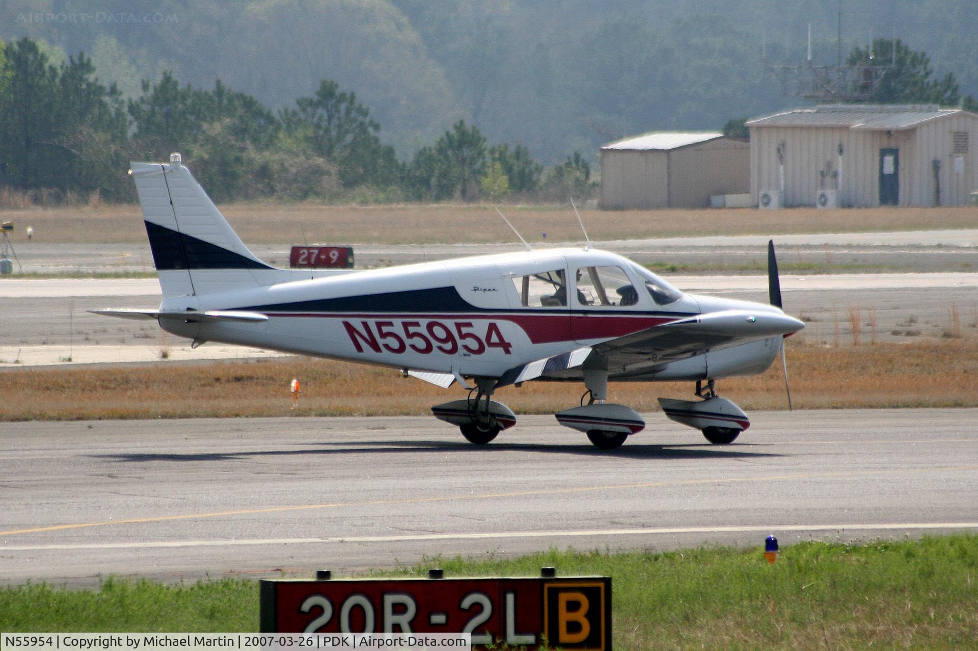 N55954, 1973 Piper PA-28-140 C/N 28-7325539, Landing Runway 20R