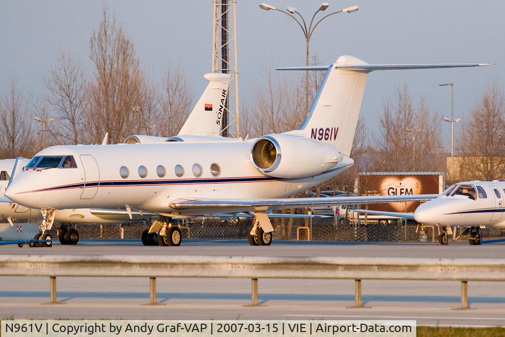 N961V, 1996 Gulfstream Aerospace G-IV SP C/N 1298, Gulfstream 4