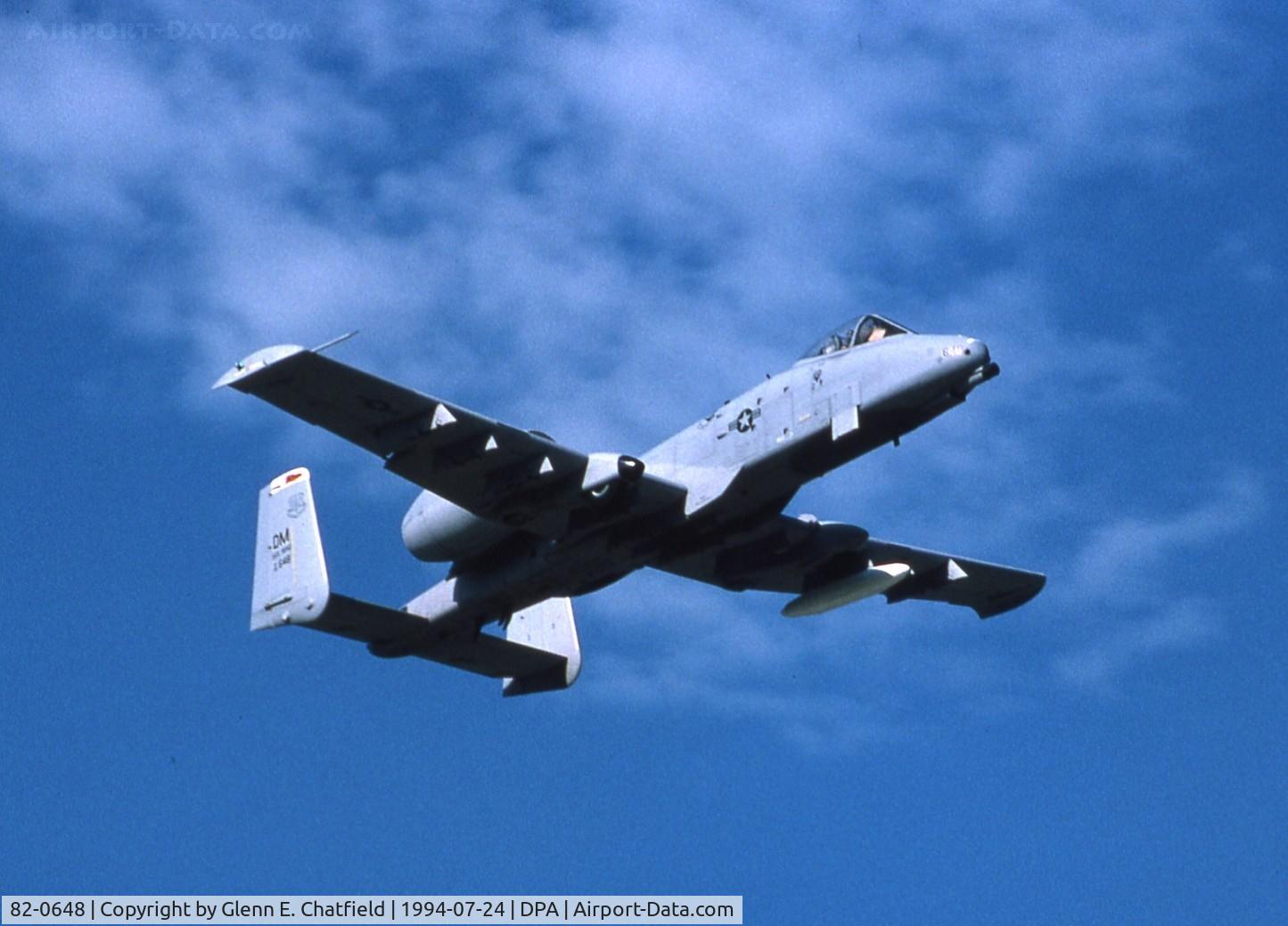 82-0648, 1982 Fairchild Republic A-10C Thunderbolt II C/N A10-0696, A-10A overflying runway 1L