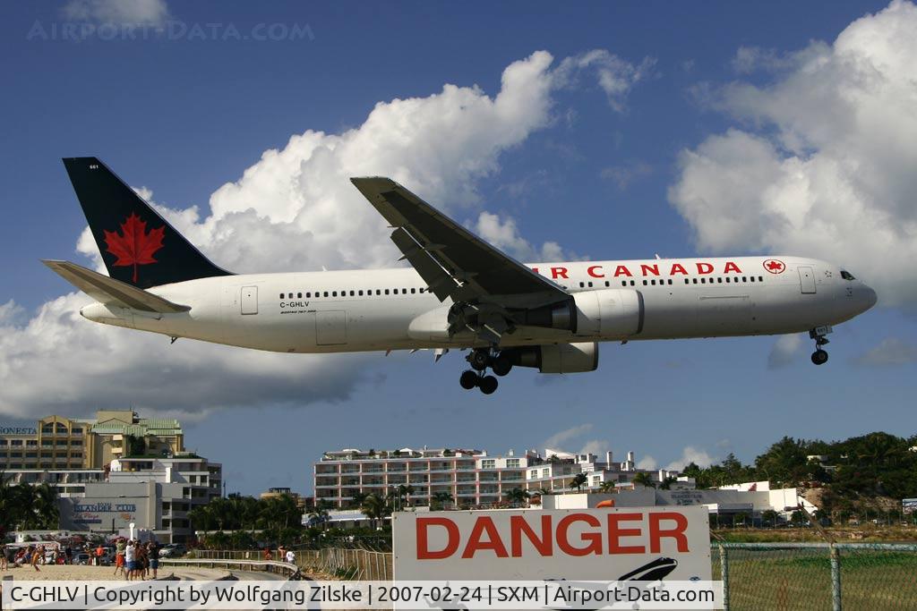C-GHLV, 2001 Boeing 767-333 C/N 30852, visitor