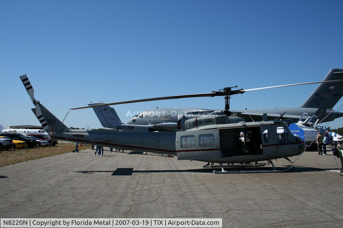 N8220N, Bell UH-1H C/N 71-20271, UH-1