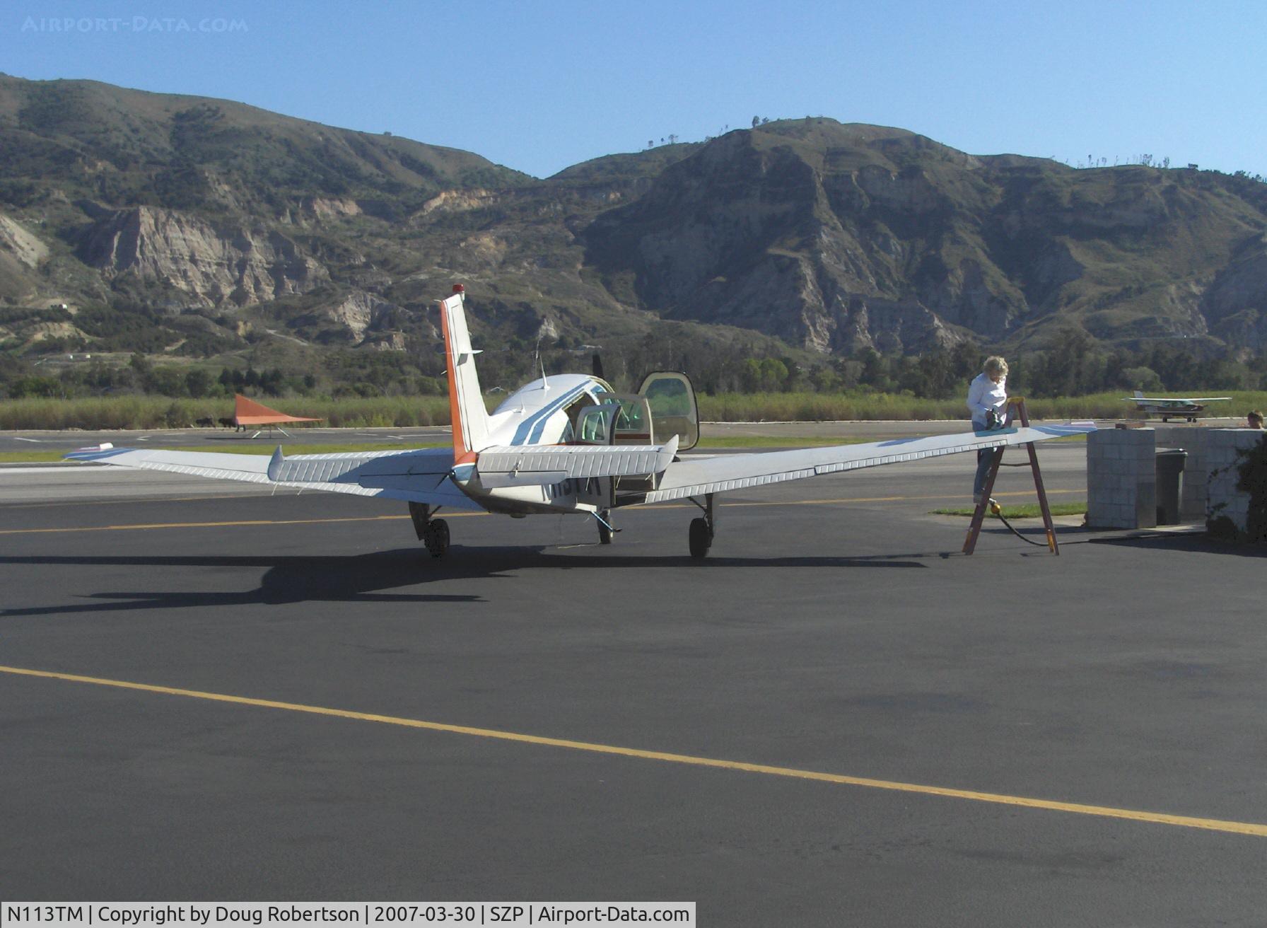 N113TM, 1983 Beech B36TC Bonanza C/N EA-386, 1983 Beech B36TC BONANZA, Continental TSIO-520-UB Turbocharged 300 Hp, refueling