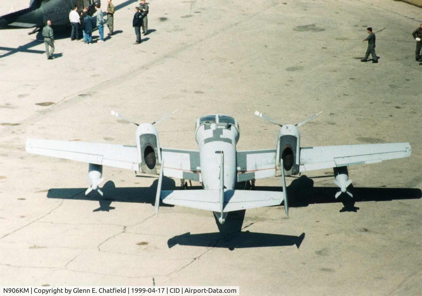 N906KM, 1967 Grumman OV-1C Mohawk C/N 900, OV-1D below the control tower