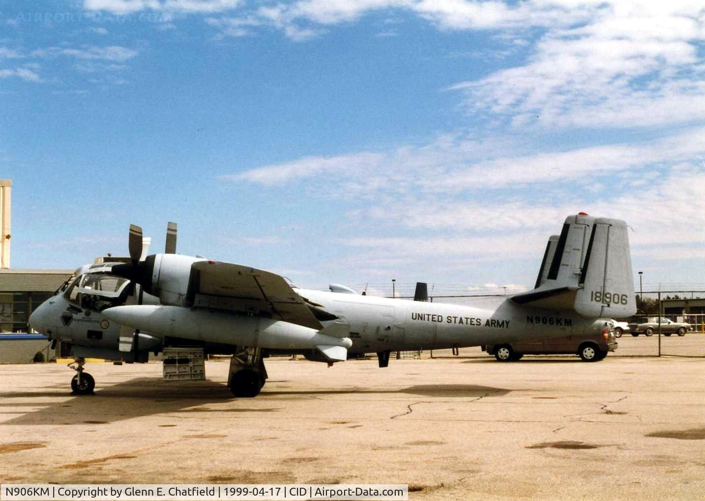 N906KM, 1967 Grumman OV-1C Mohawk C/N 900, OV-1D visiting