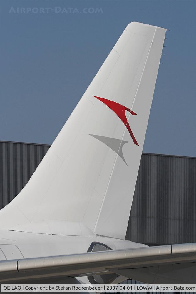 OE-LAO, 2000 Airbus A330-223 C/N 181, Boring looking tail.