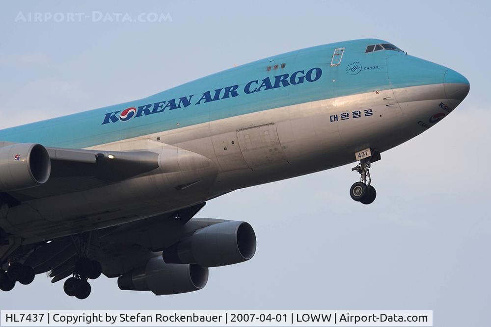HL7437, 2003 Boeing 747-4B5F/SCD C/N 32808, Comming from Incheon.