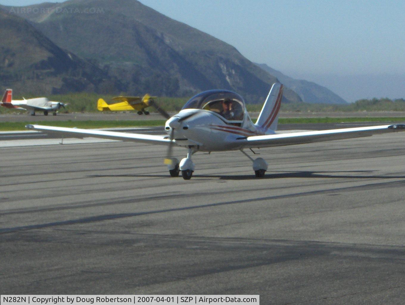 N282N, 2005 TL Ultralight TL-2000 Sting Sport C/N TLUSA120, 2005 TL-Ultralight Sro STINGSPORT, Rotax 912 100Hp, taxi