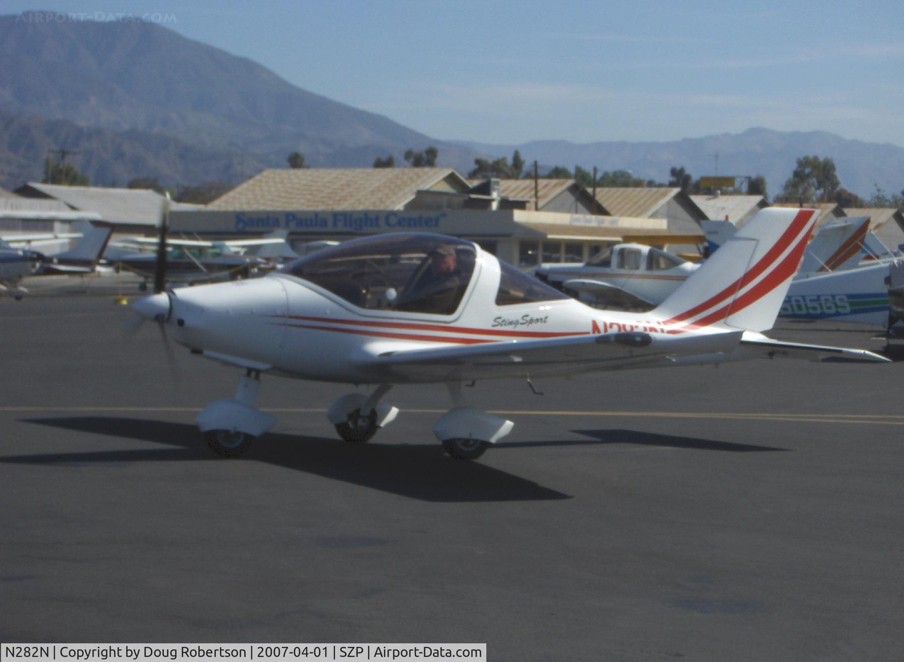 N282N, 2005 TL Ultralight TL-2000 Sting Sport C/N TLUSA120, 2005 TL-Ultralight Sro STINGSPORT, Rotax 912 100Hp, taxi turn