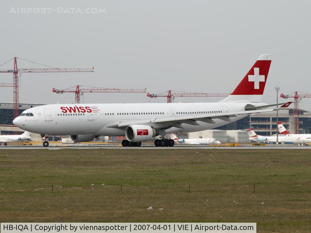 HB-IQA, 1998 Airbus A330-223 C/N 229, Swiss A330 in Vienna