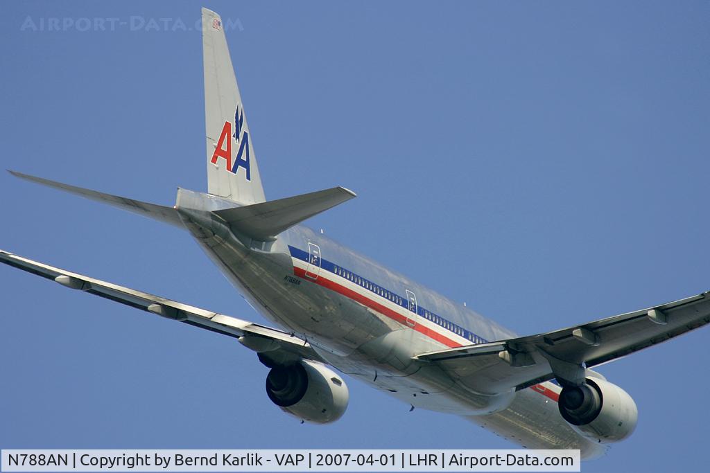 N788AN, 2000 Boeing 777-223 C/N 30011, American Airlines Boeing 777