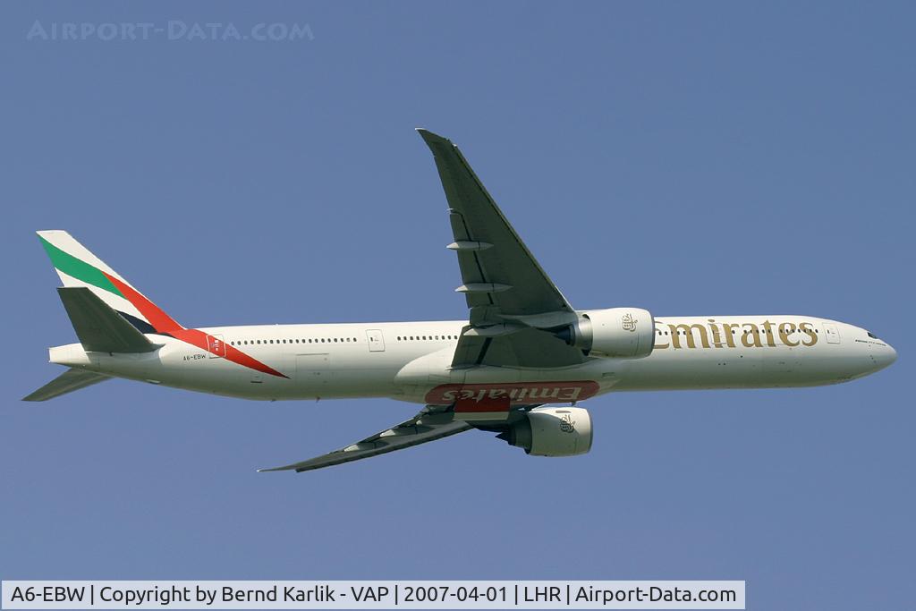 A6-EBW, 2006 Boeing 777-36N/ER C/N 32793, Emirates Boeing 777-300