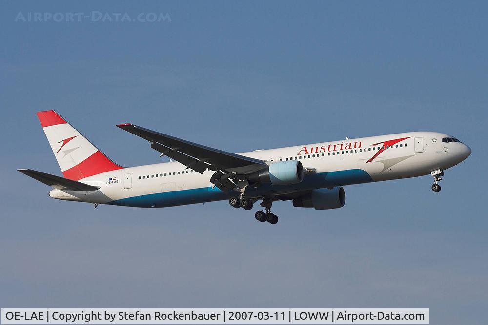 OE-LAE, 2000 Boeing 767-3Z9/ER C/N 30383, Austrian heavy landing at VIE.