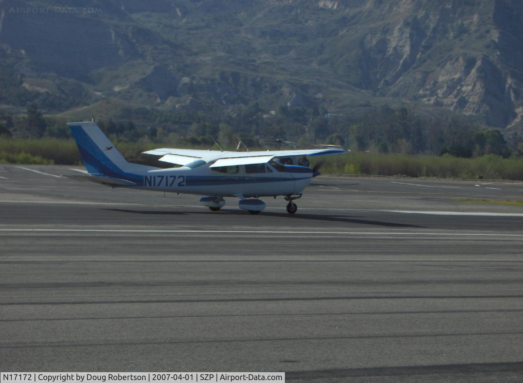 N17172, 1976 Cessna 177B Cardinal C/N 17702508, 1976 Cessna 177B CARDINAL, Lycoming O&VO-360 200 Hp, flaps landing roll Rwy 22