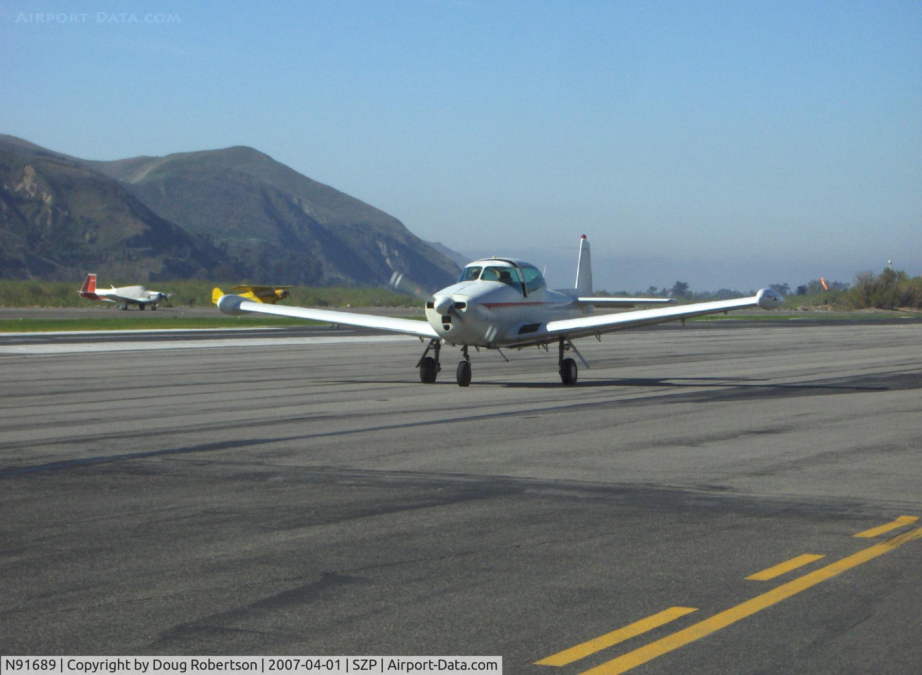 N91689, 1946 North American Navion (NA-145) C/N NAV-4-431, 1946 North American NAVION, Continental E-225, taxi after landing Rwy 22