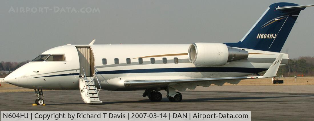 N604HJ, 1998 Bombardier Challenger 604 (CL-600-2B16) C/N 5382, 1998 Bombardier CL-600-2B16 in Danville Va.