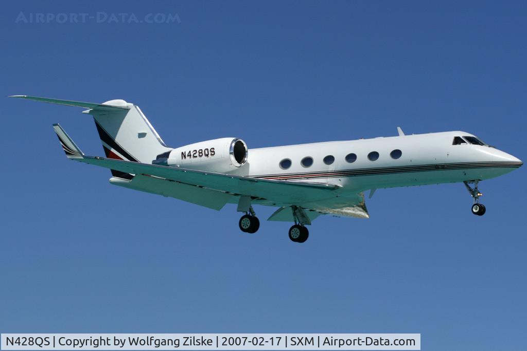 N428QS, 1998 Gulfstream Aerospace G-IV C/N 1328, visitor