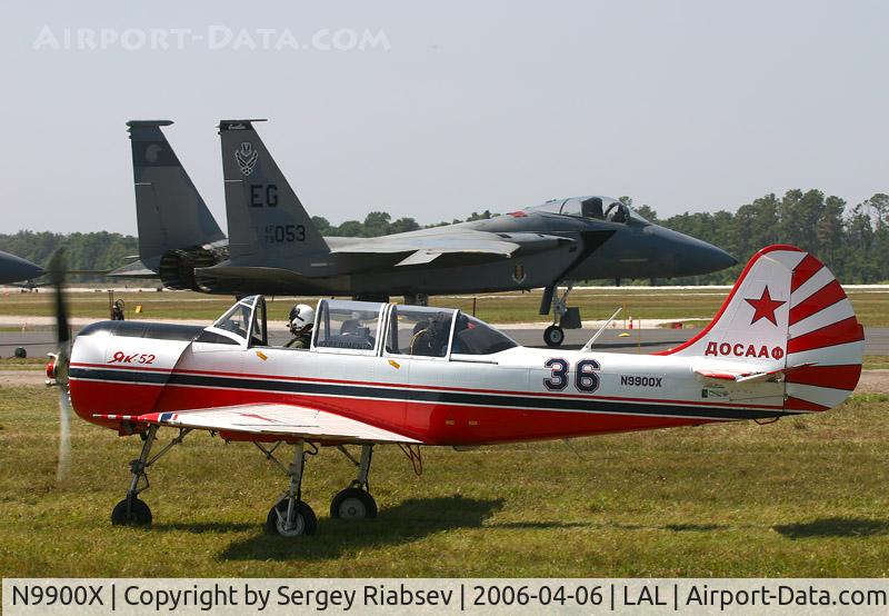 N9900X, 1988 Yakovlev (Aerostar) Yak-52 C/N 888509, Sun-n-fun 2006