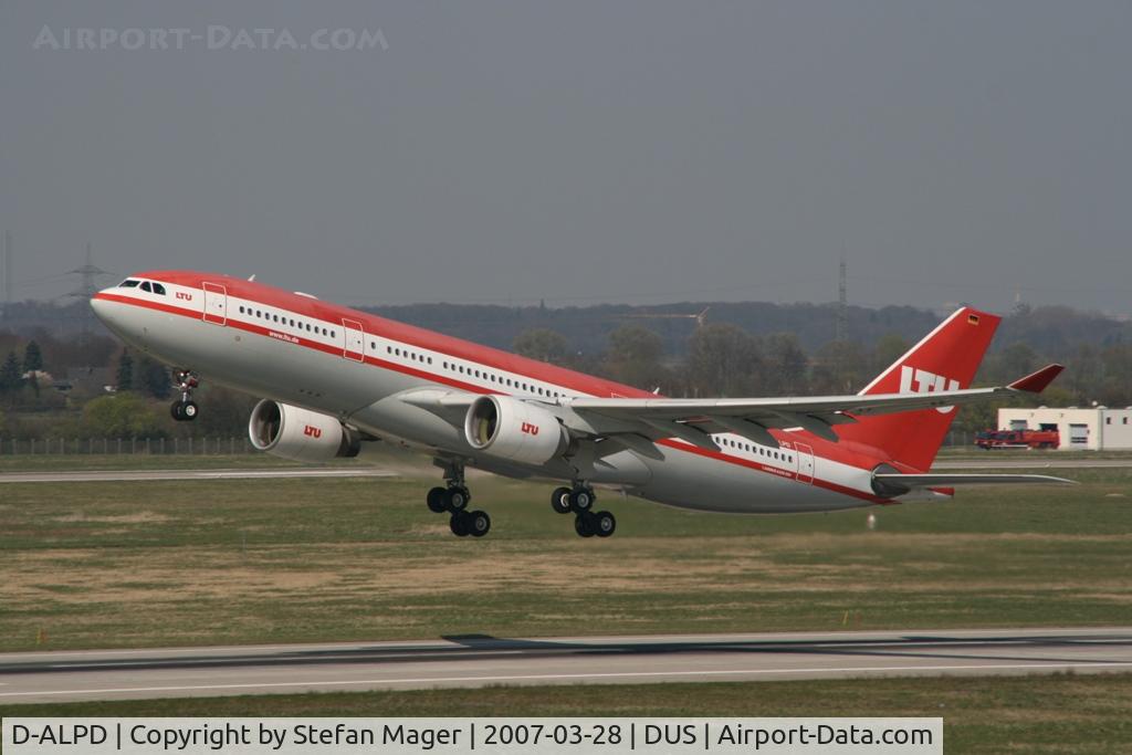 D-ALPD, 2002 Airbus A330-223 C/N 454, LTU A330-200