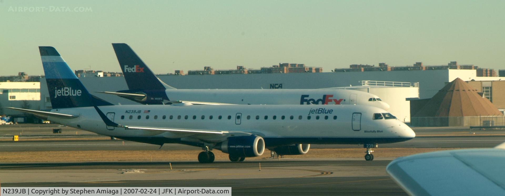 N239JB, 2006 Embraer 190AR (ERJ-190-100IGW) C/N 19000040, 