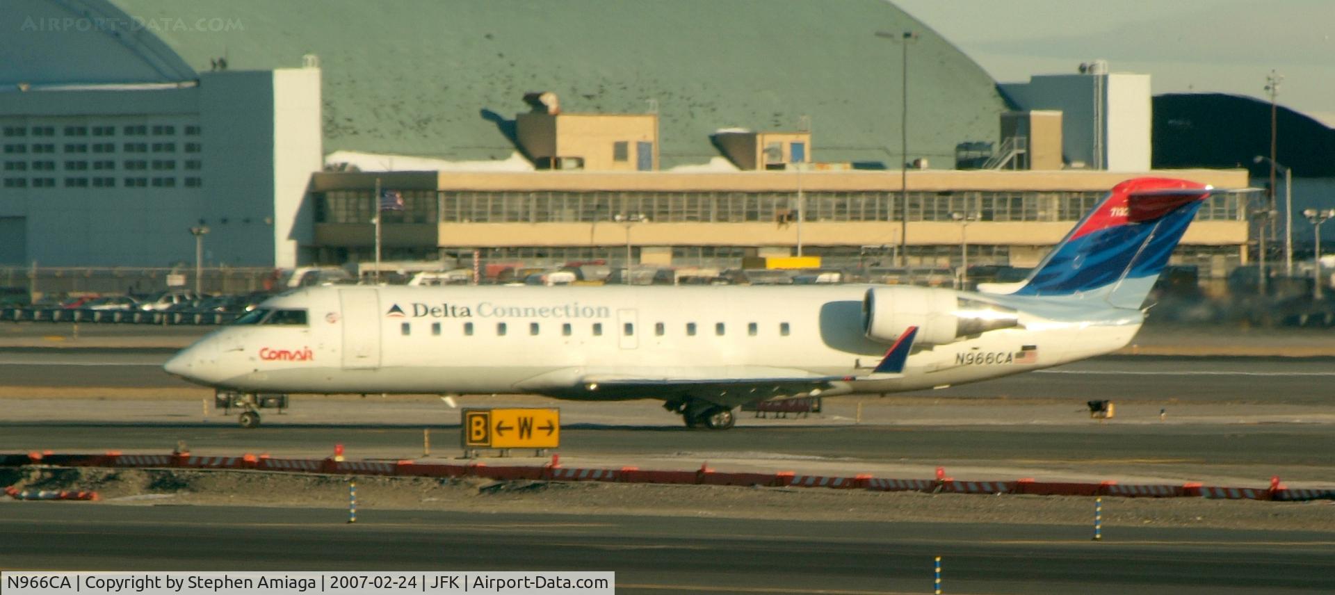 N966CA, 1996 Canadair CRJ-100ER (CL-600-2B19) C/N 7132, Taxiing in from 31R