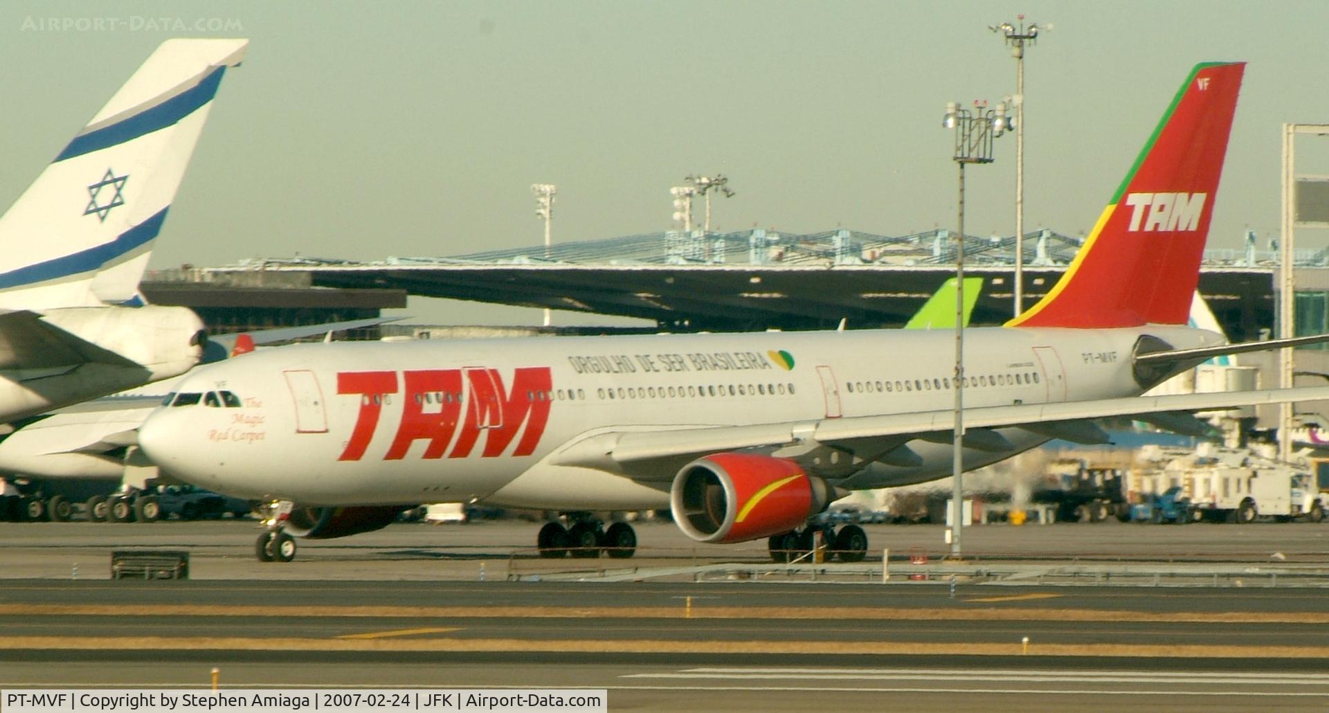 PT-MVF, 2002 Airbus A330-203 C/N 466, 