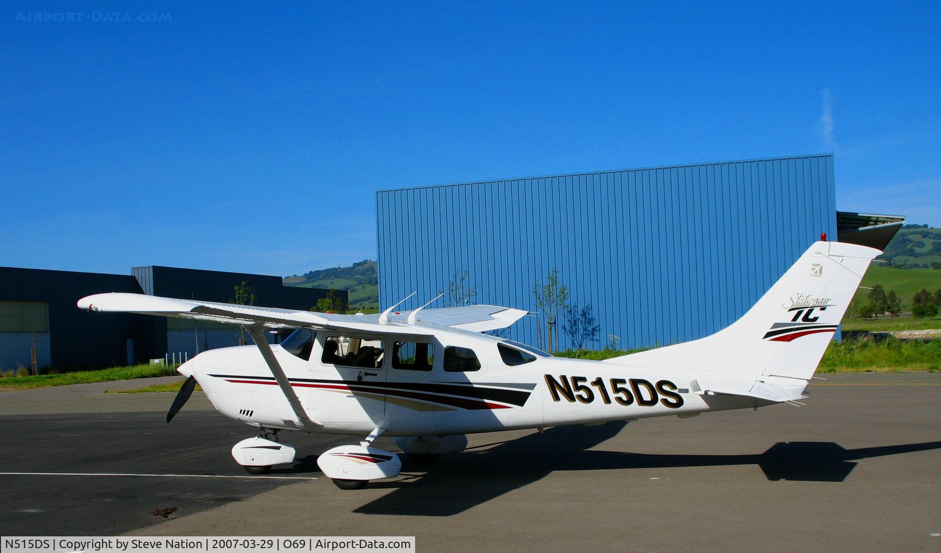 N515DS, 2000 Cessna T206H Turbo Stationair C/N T20608179, 2000 Cessna T206H in for maintenance @ Petaluma,CA