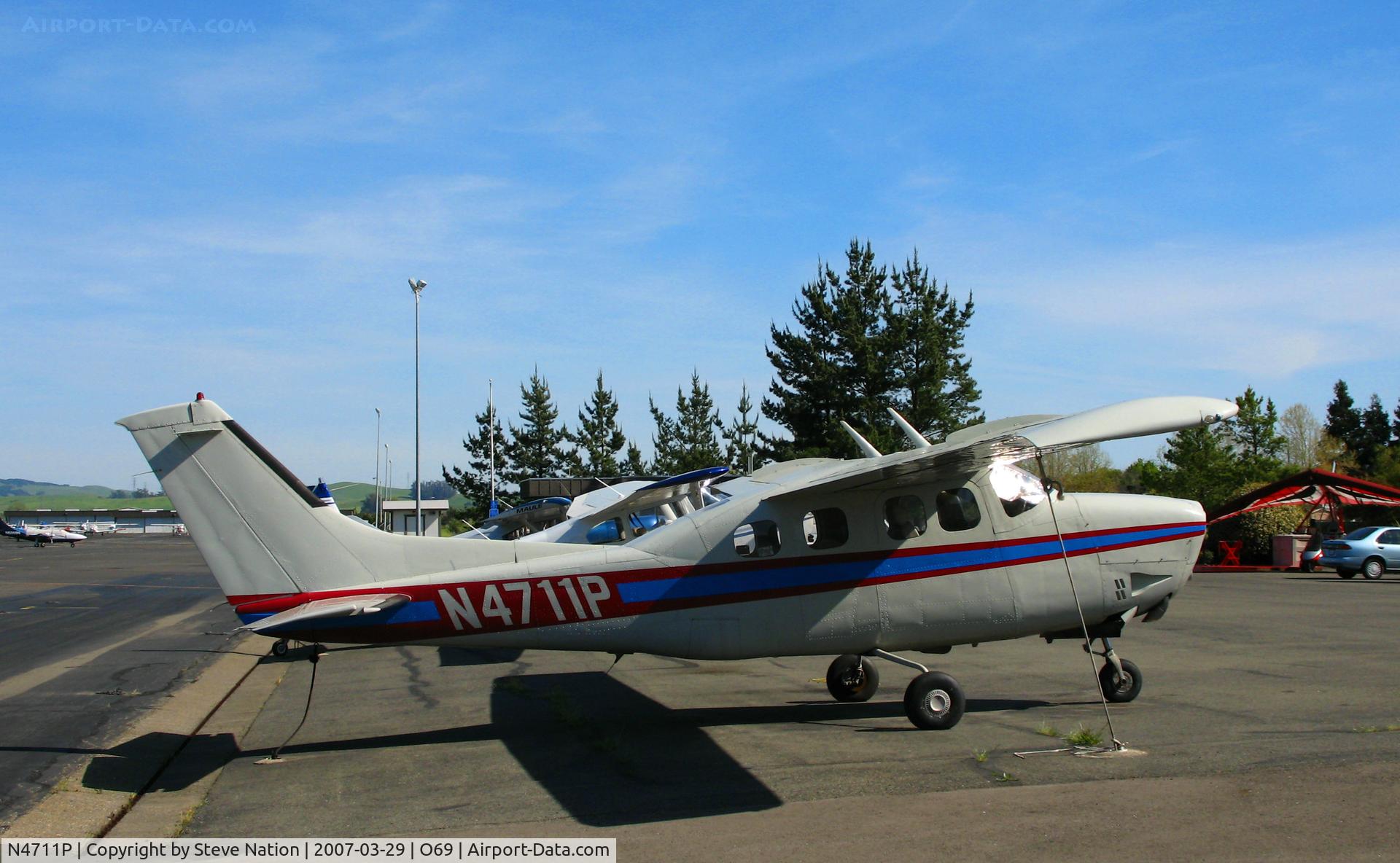 N4711P, 1978 Cessna P210N Pressurised Centurion C/N P21000083, 1978 Cessna P210N (no prop) @ Petaluma, CA