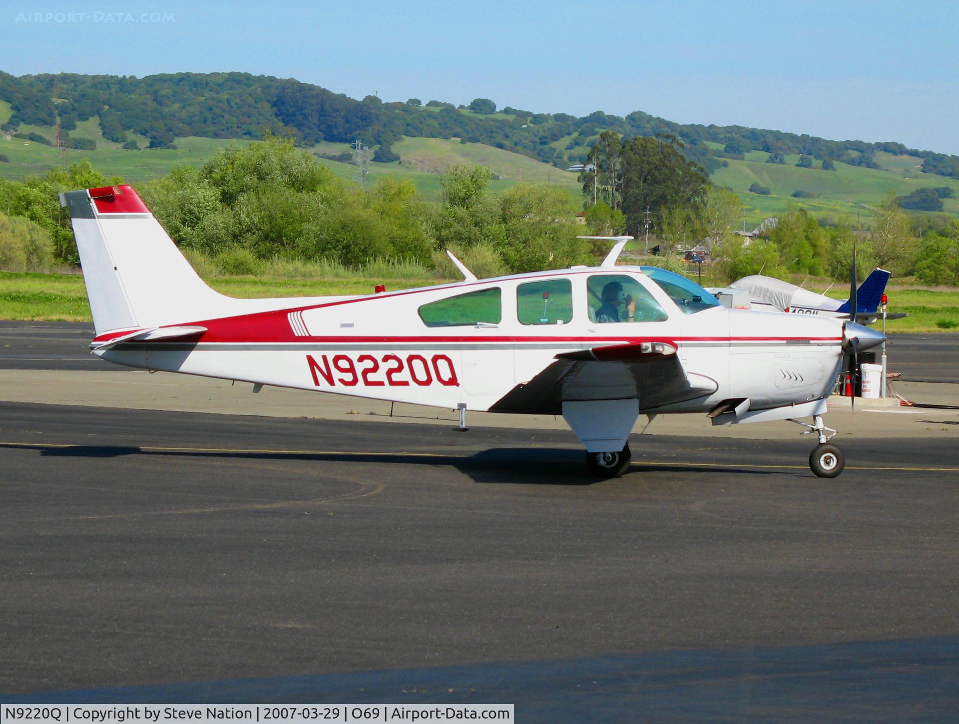 N9220Q, 1971 Beech G33 C/N CD-1255, 1971 Beech G33 Bonanza @ Petaluma, CA