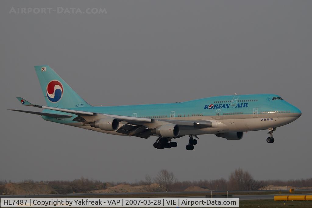 HL7487, 1992 Boeing 747-4B5 C/N 26393, Korean Air Boeing 747-400