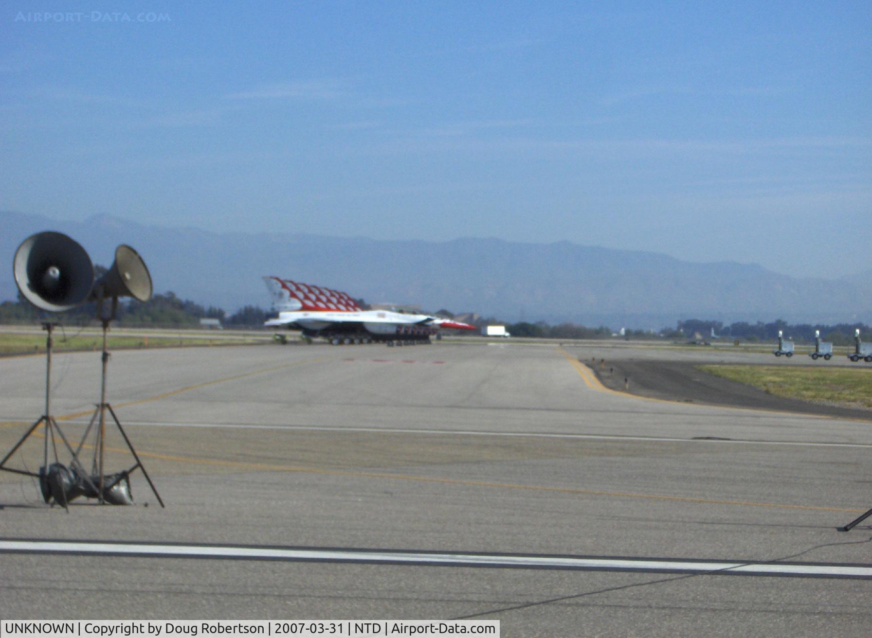UNKNOWN, , USAF Thunderbirds Demonstration Team. Lockheed-Martin F-16C Fighting Falcons, one General Electric F110-GE-100 afterburning turbofan 27,263 lb st. Initial climb rate: 50,000 ft/minute.
