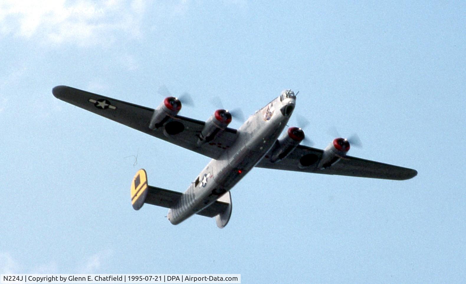 N224J, 1944 Consolidated B-24J-85-CF Liberator C/N 1347 (44-44052), Arriving for an airshow