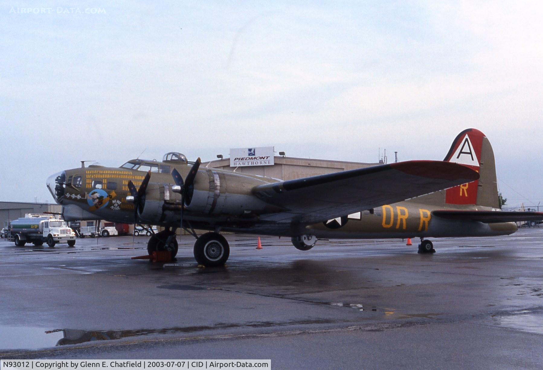 N93012, 1944 Boeing B-17G-30-BO Flying Fortress C/N 32264, On the ramp after a rain